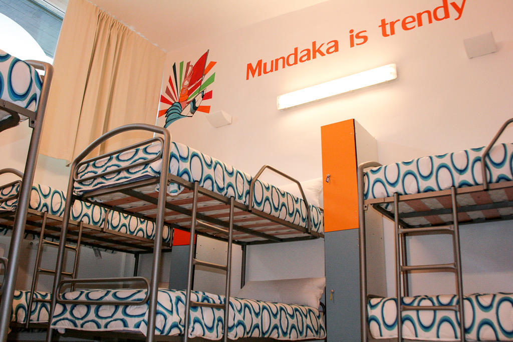 Mundaka Hostel & Sports Cafe Quarto foto