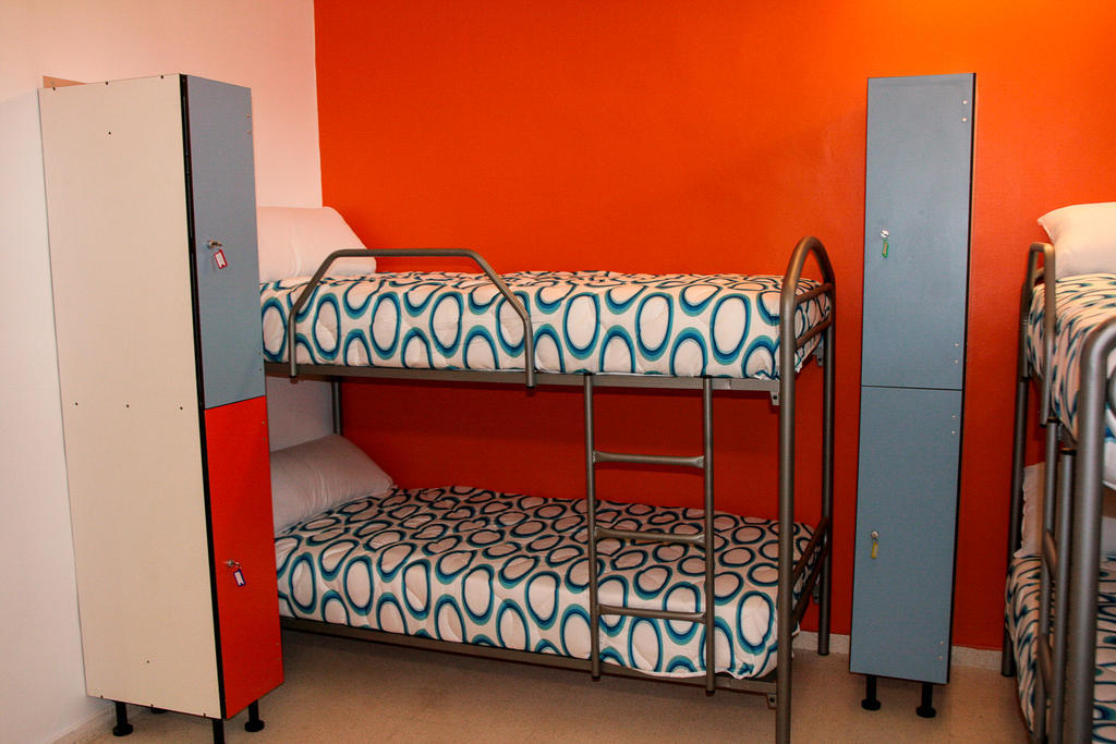 Mundaka Hostel & Sports Cafe Quarto foto