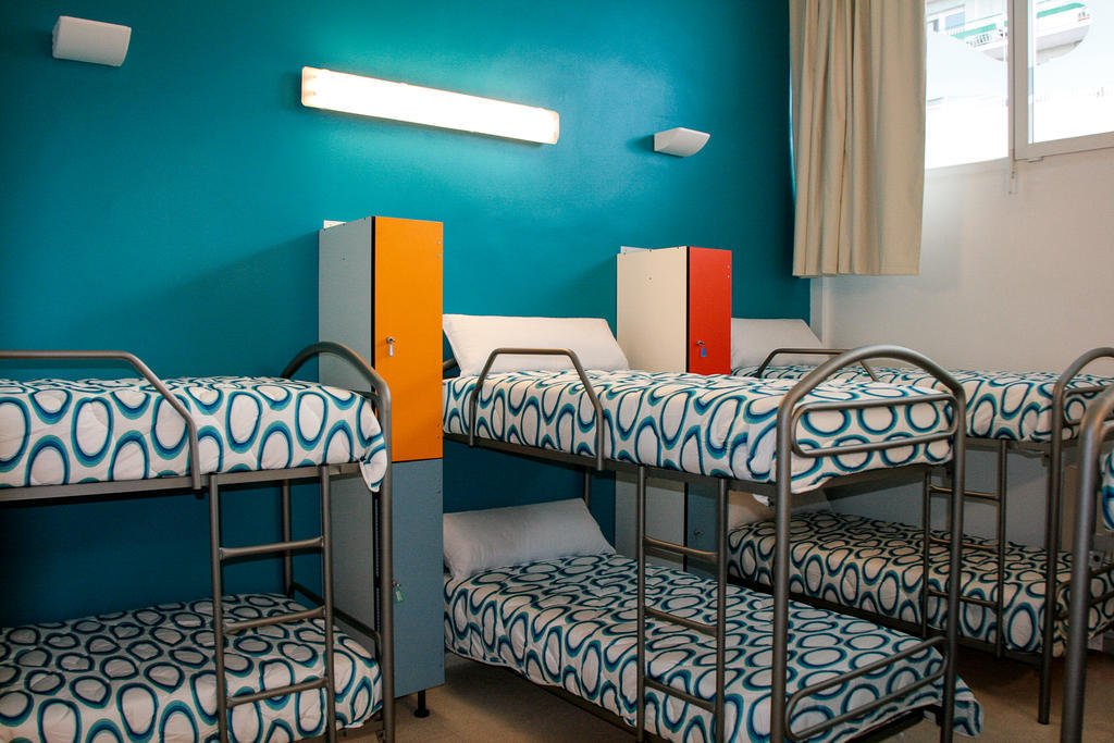 Mundaka Hostel & Sports Cafe Quarto foto